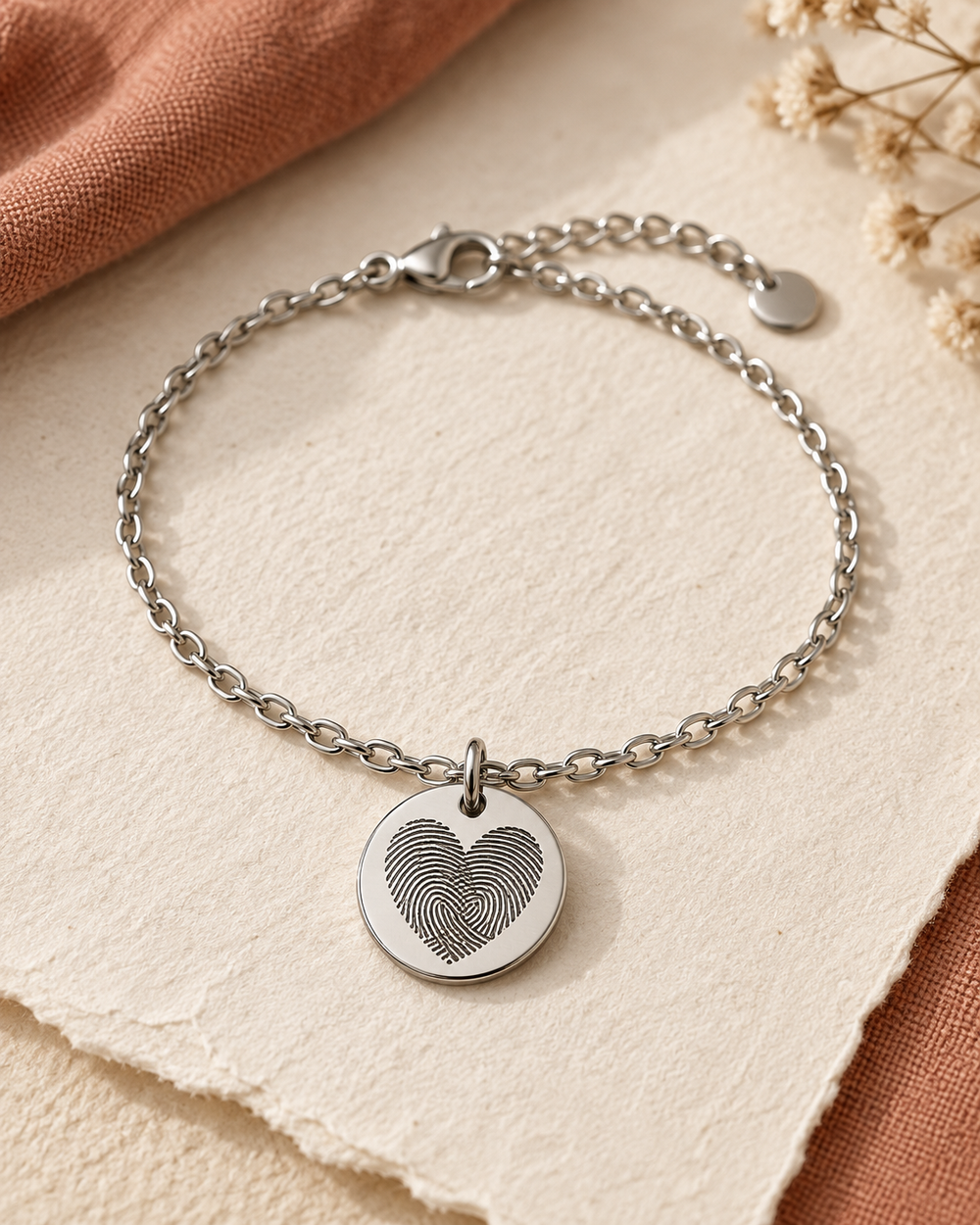 Fingerprint Heart Charm Bracelet — alternate finish